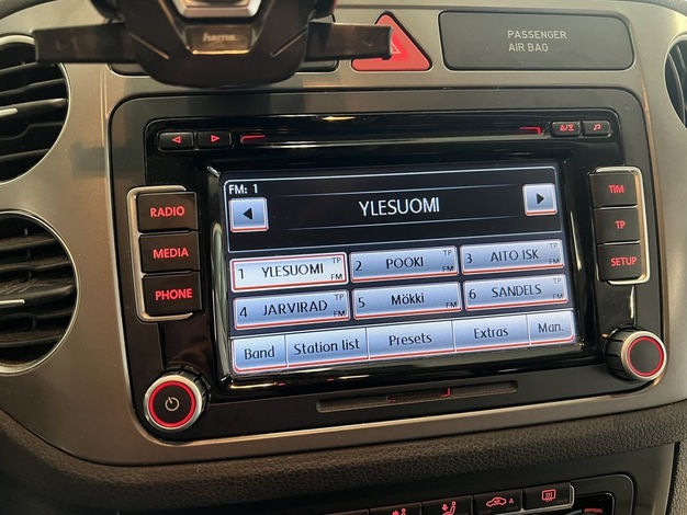 Volkswagen Tiguan Sport & Style 1,4 TSI 110 kW 4MOTION, vm. 2010, 235 tkm (10 / 20)