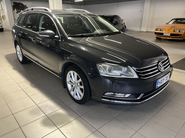 Volkswagen Passat Variant Highline 1,8 TSI 118 kW (160 hv) DSG-automaatti, vm. 2011, 199 tkm (2 / 24)