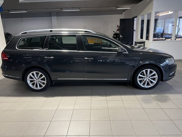 Volkswagen Passat Variant Highline 1,8 TSI 118 kW (160 hv) DSG-automaatti, vm. 2011, 199 tkm (3 / 24)