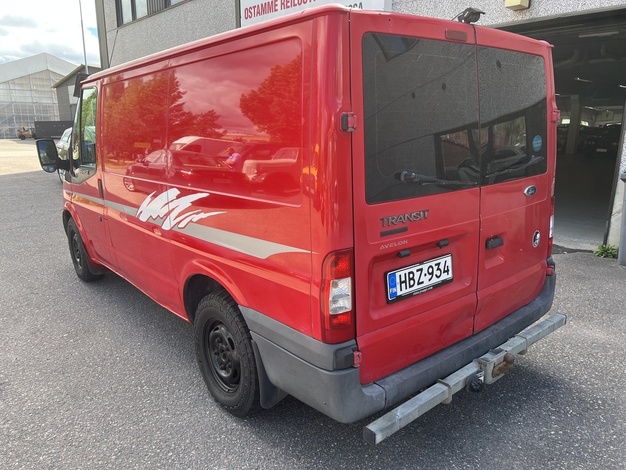 Ford Transit 300S 2,2TDCi 115 N1 Van FWD 4,36 Matala, vm. 2009, 420 tkm (4 / 11)
