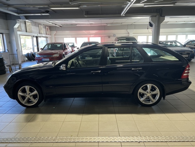 Mercedes-Benz C 180T Kompressor A, vm. 2003, 252 tkm (6 / 16)